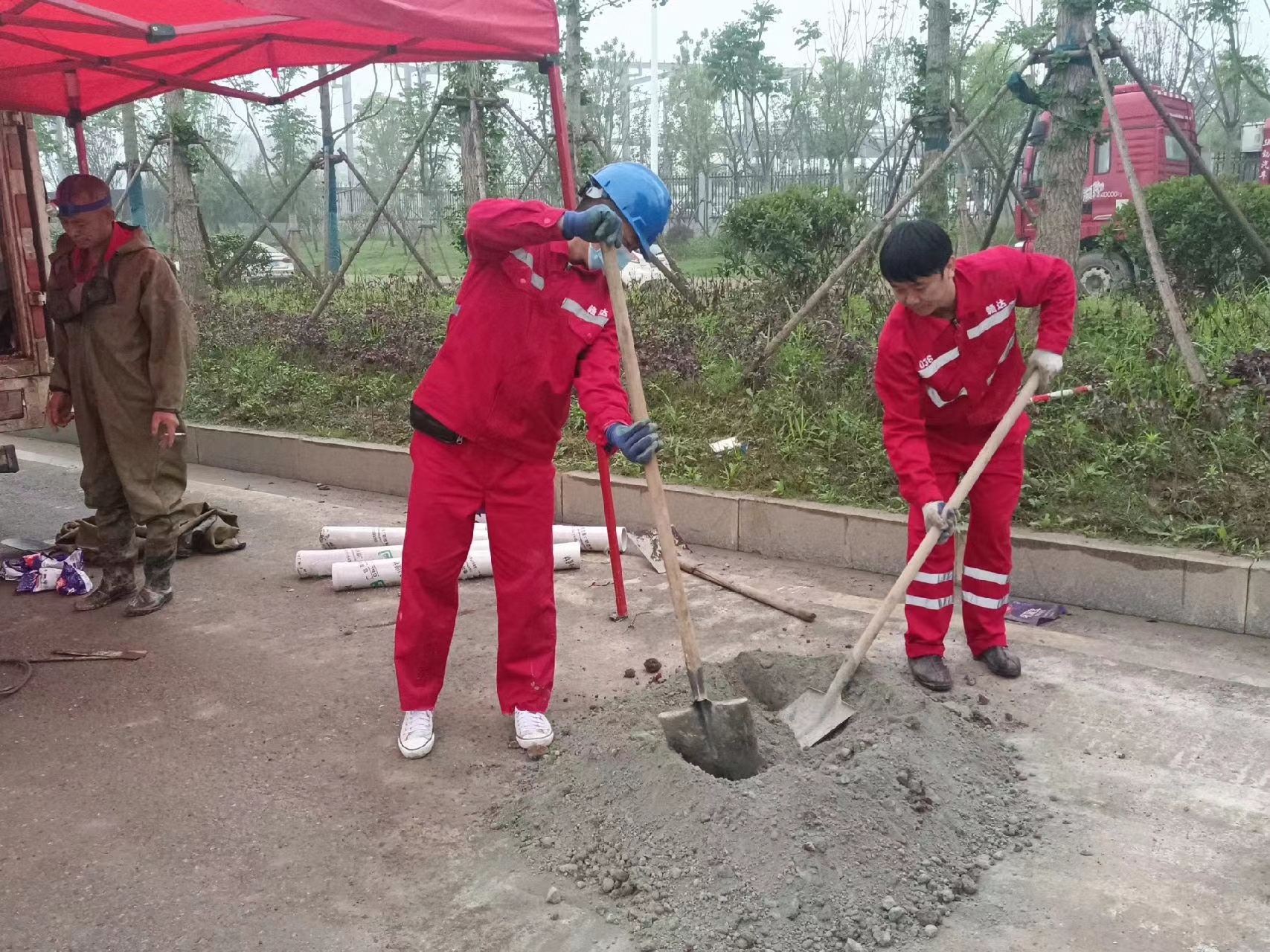 石城管道疏通哪家好】及时进行市政管道清淤